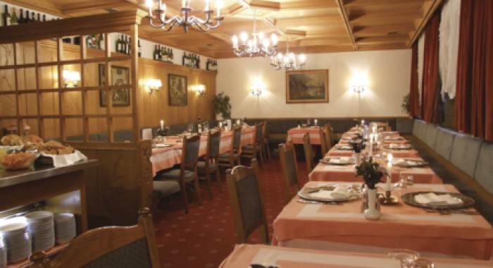 Hotel Olympia, Arabba ski chalet, image 2
